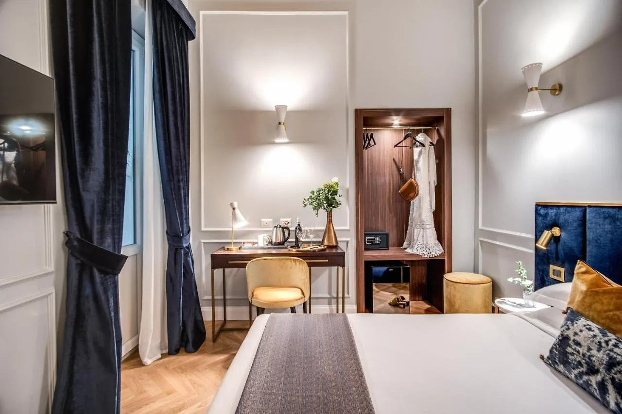 Tree Charme Augusto Luxury Suites Рим 3*,