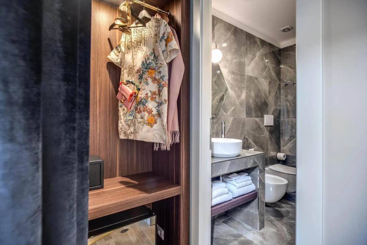 Tree Charme Augusto Luxury Suites Rome Italy