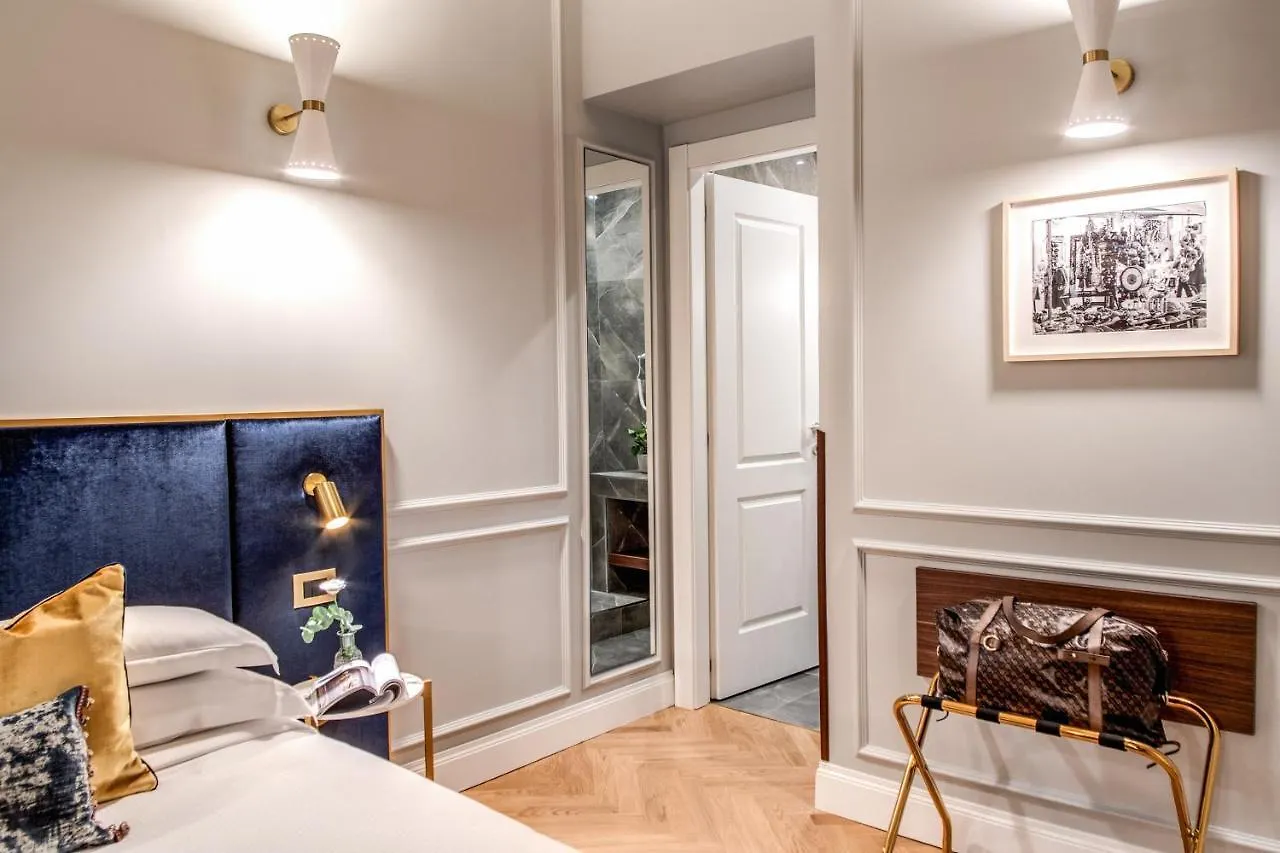 Tree Charme Augusto Luxury Suites Rome Hotel