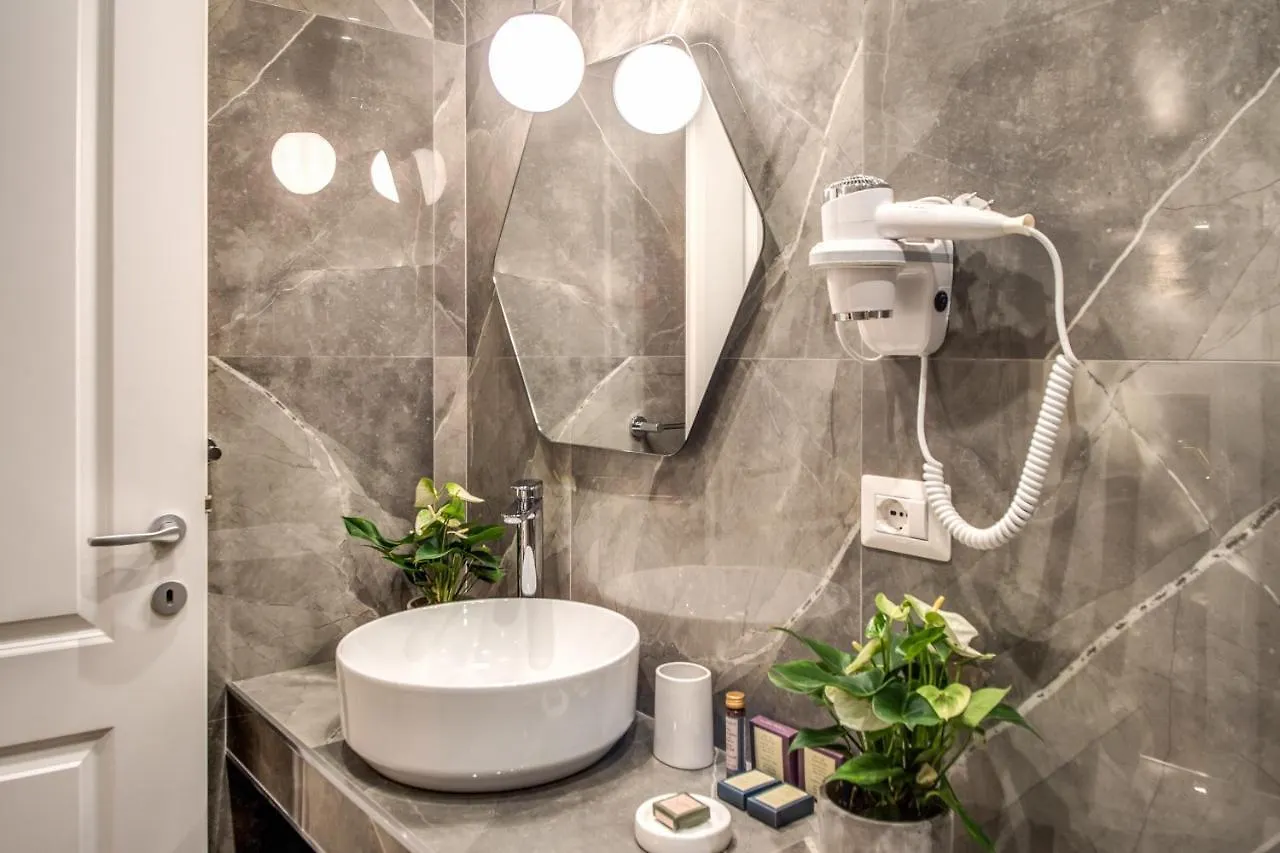 Hotel Tree Charme Augusto Luxury Suites Rome